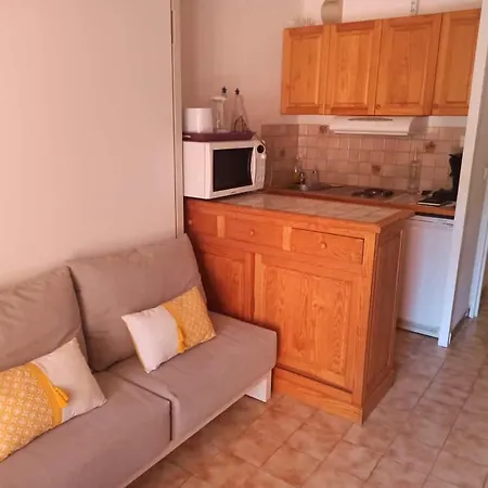 Avec Piscine キャバレール・シュル・メール