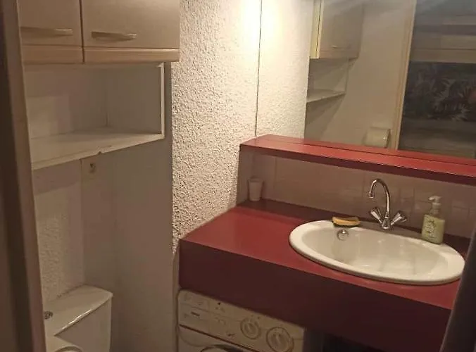 Avec Piscine 아파트 *